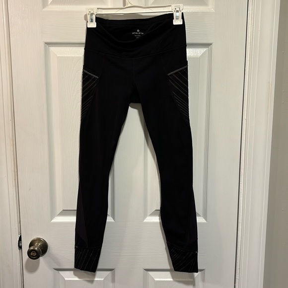 Athleta Pants - Athleta XS Black Leggings with Pockets
